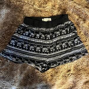 H&M Coachella black + white elephant print shorts Size S